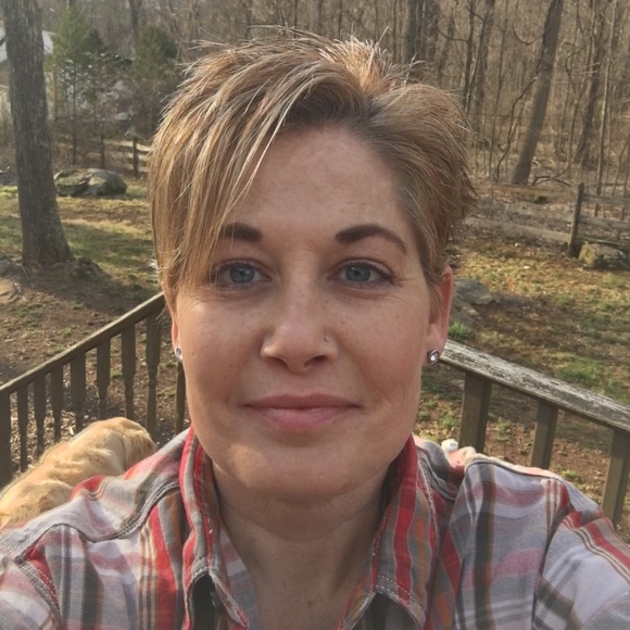 Meet your Posher - Picture 3 of 8